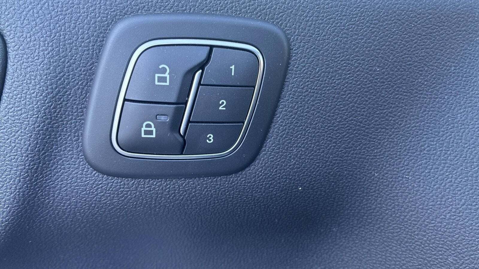 Sølv Ford Kuga fra 2023