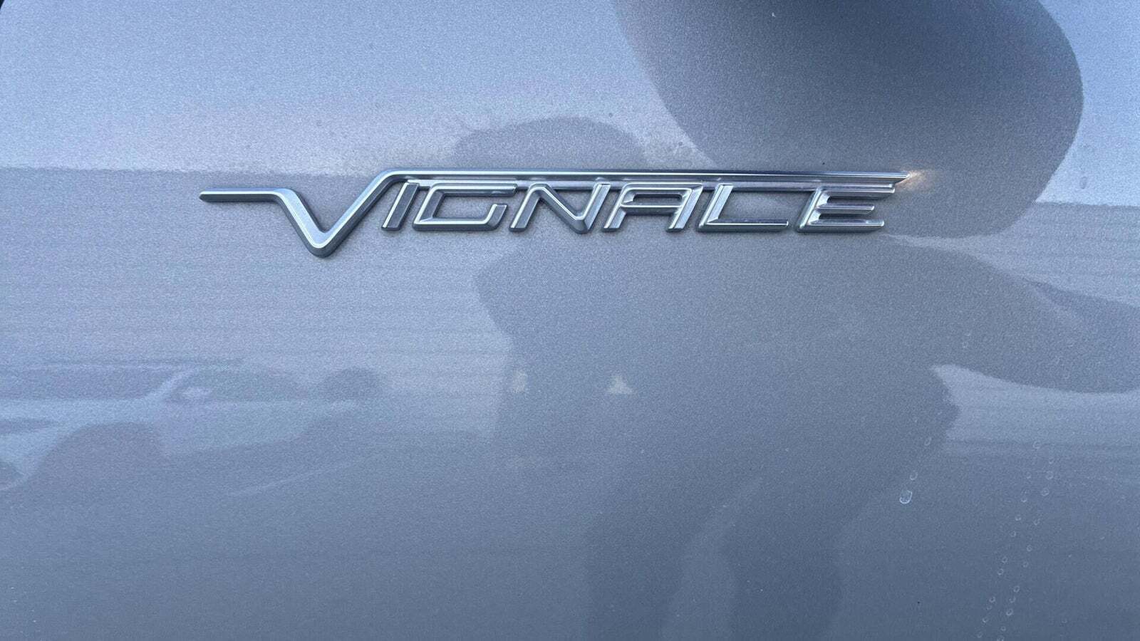 Sølv Ford Kuga fra 2023