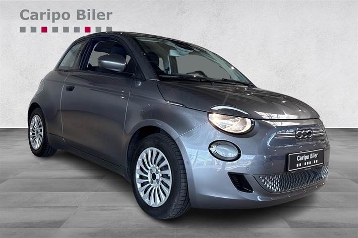 Grå Fiat 500e fra 2023 set udefra
