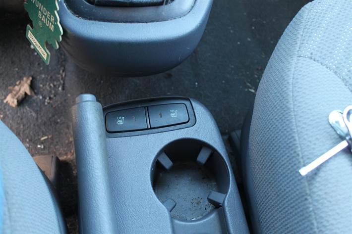 Blå Hyundai Tucson fra 2005