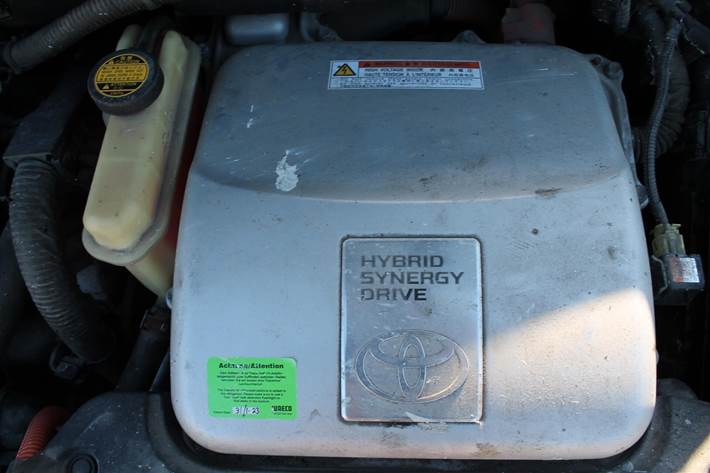 Blå Toyota Prius fra 2008