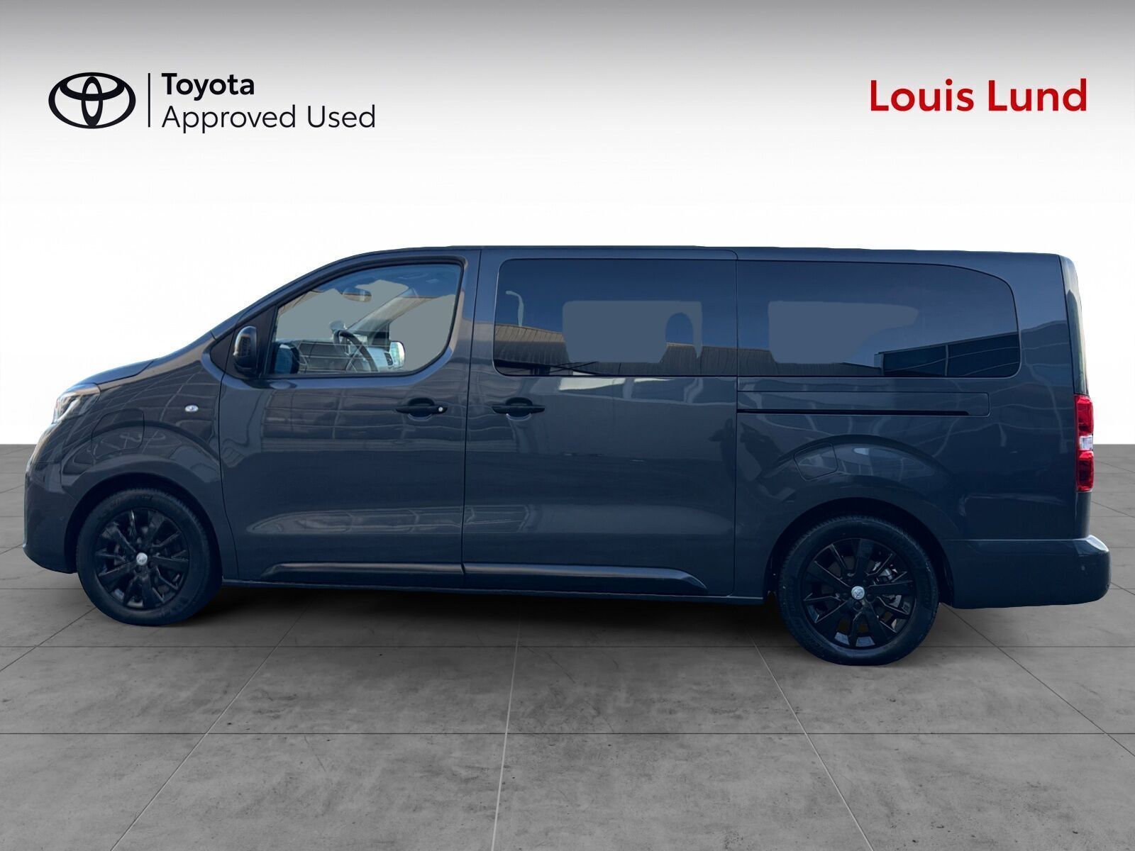 Grå Toyota Proace Verso Electric fra 2024