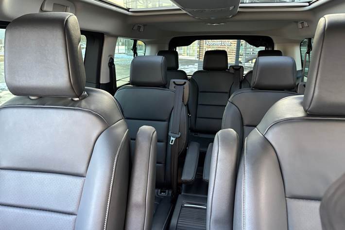 Grå Toyota Proace Verso Electric fra 2024