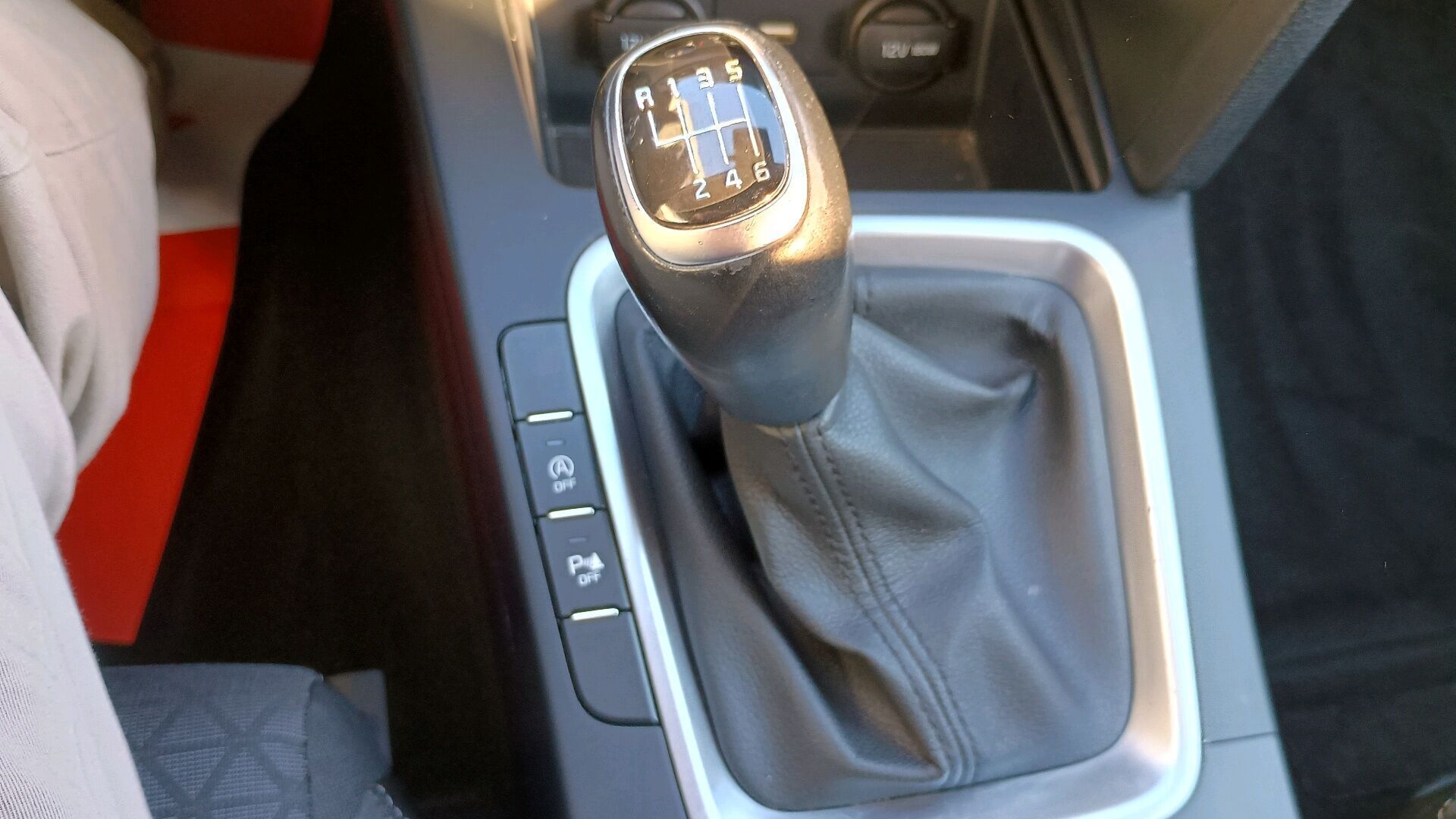 Sølv Kia XCeed fra 2021