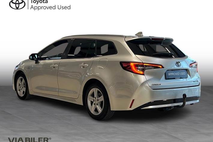 Sølv Toyota Corolla fra 2019