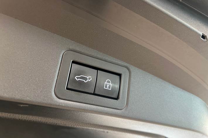 Sølv Toyota Corolla fra 2019