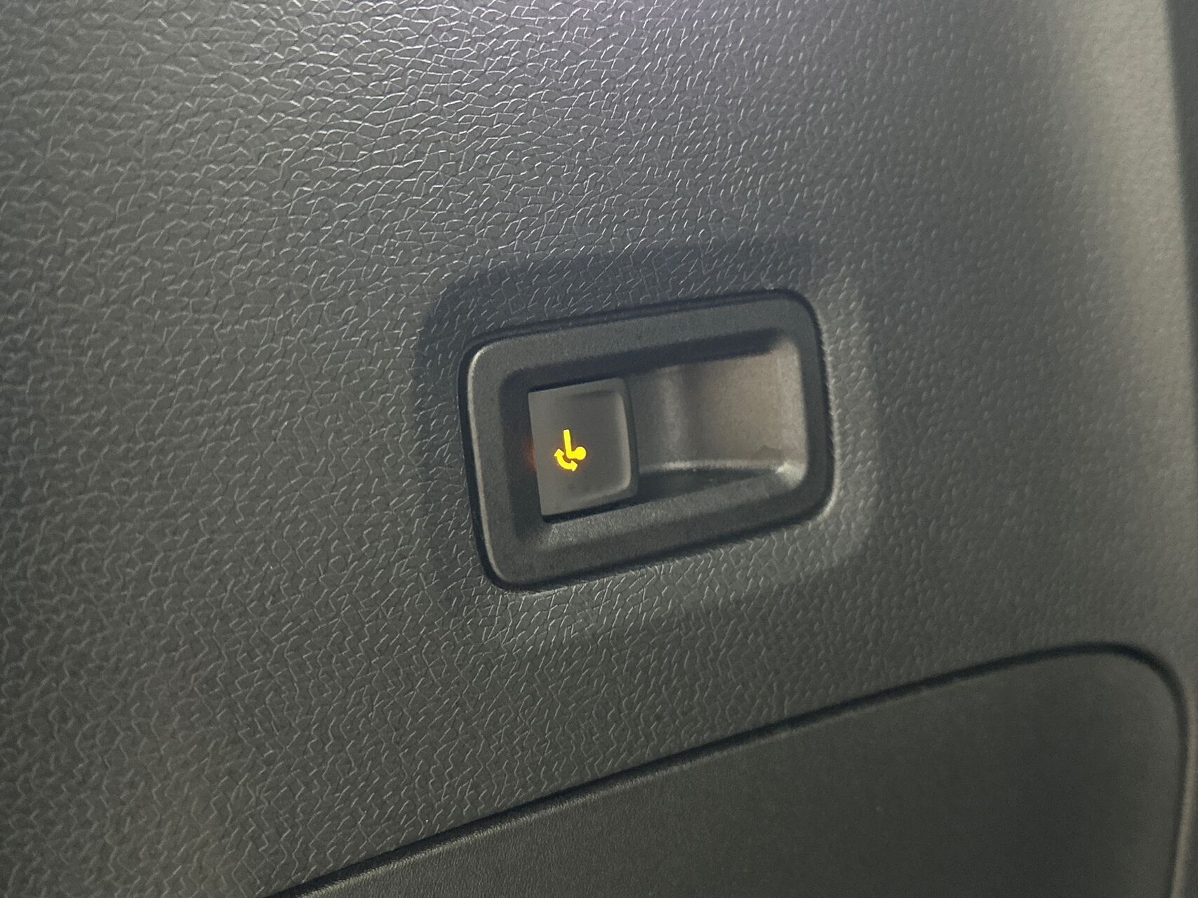 Hvid VW ID.Buzz fra 2025