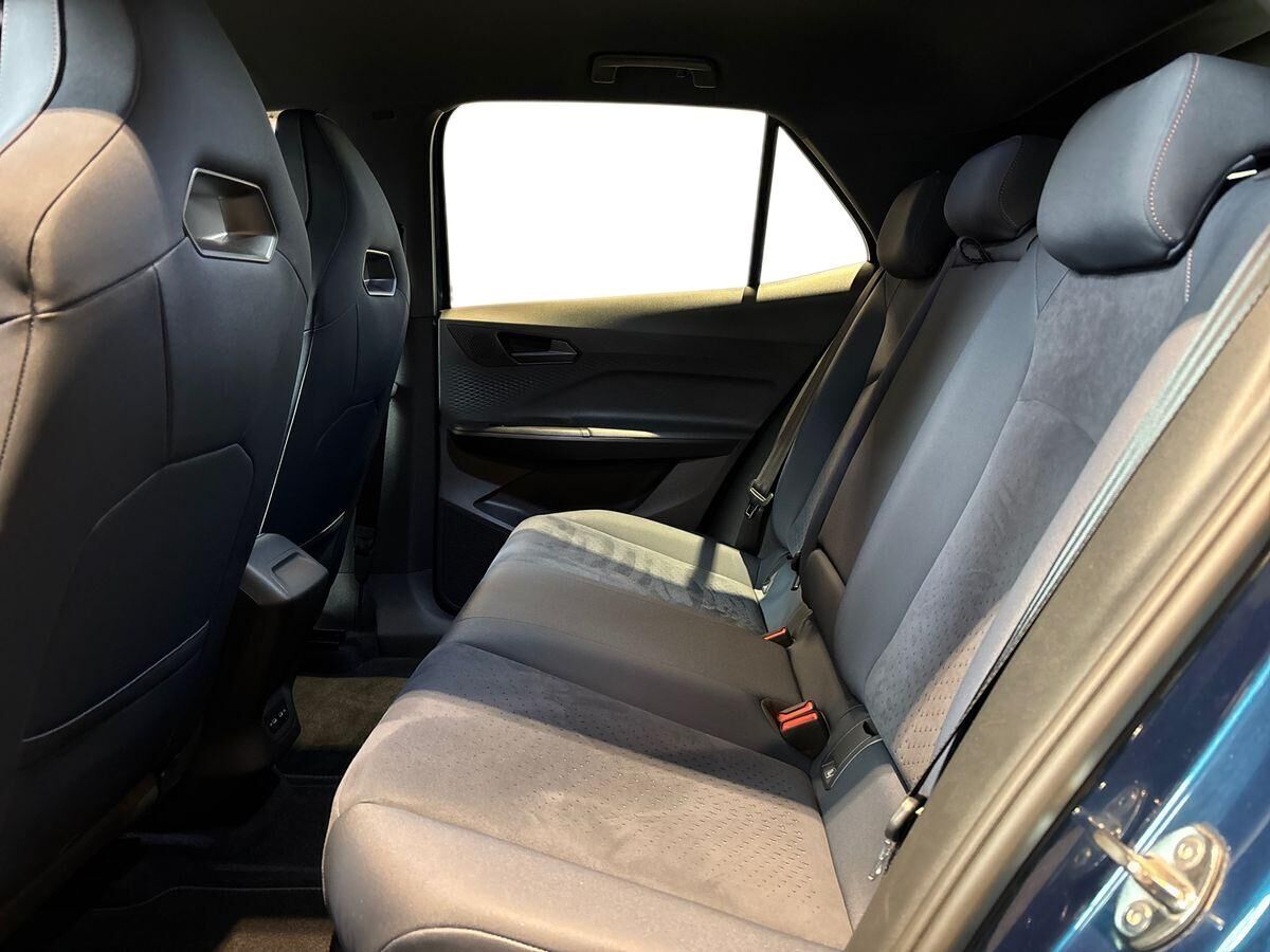 Blå Cupra Born fra 2022