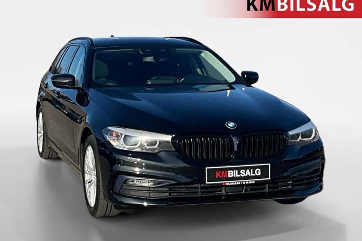 Sort BMW 520d fra 2019 set udefra