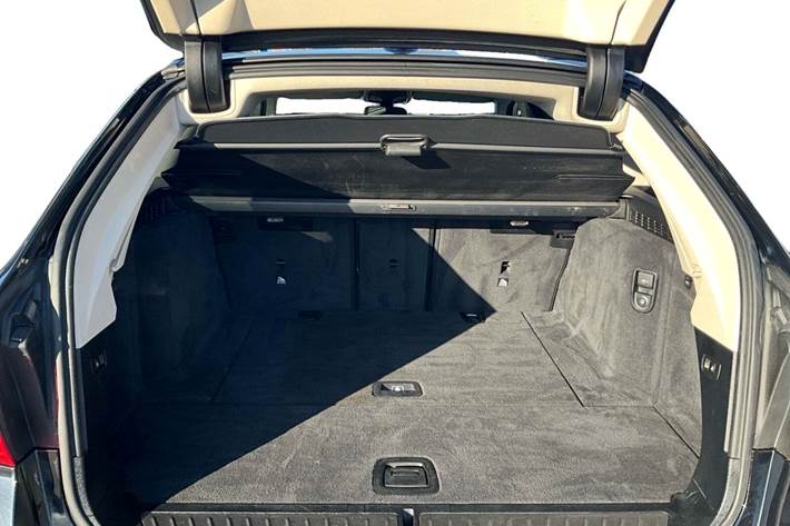 Sort BMW 520d fra 2019