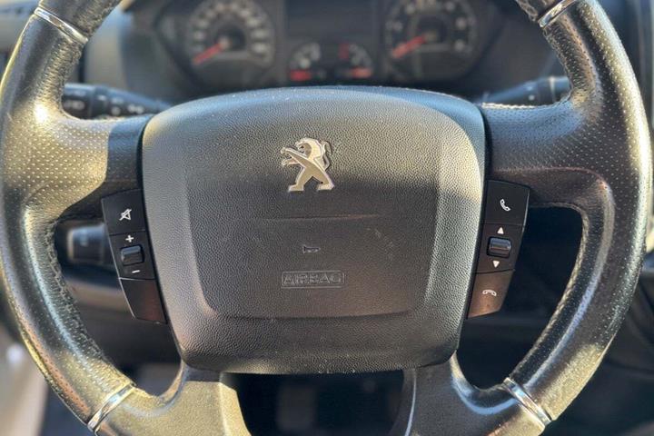 undefined Peugeot Boxer 335 fra 2015