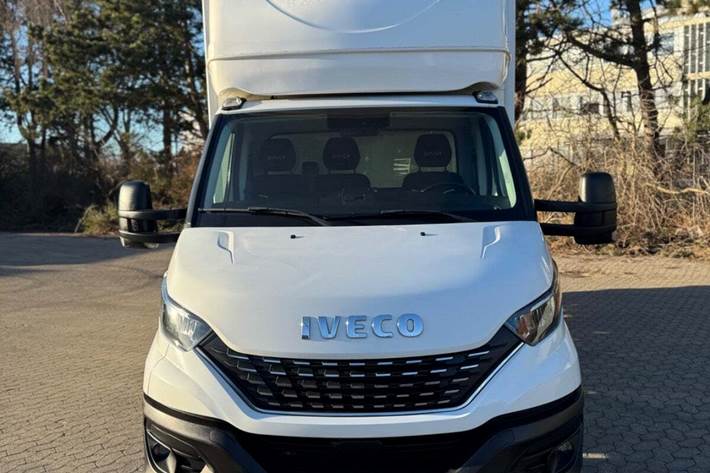 Hvid Iveco Daily fra 2022