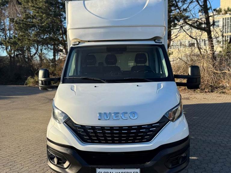 Iveco Daily 3,0 35S18 Box m/lift AG8