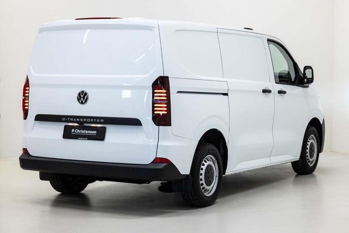 Hvid VW e-Transporter fra 2025