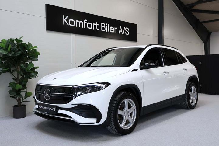 Hvid Mercedes EQA250 fra 2022 set udefra