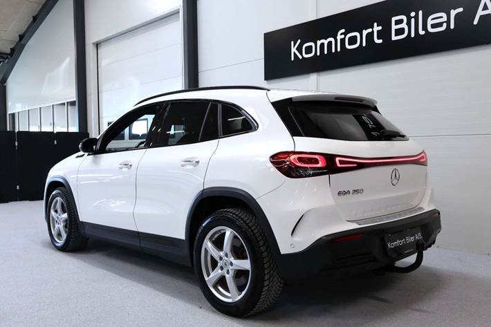 Hvid Mercedes EQA250 fra 2022