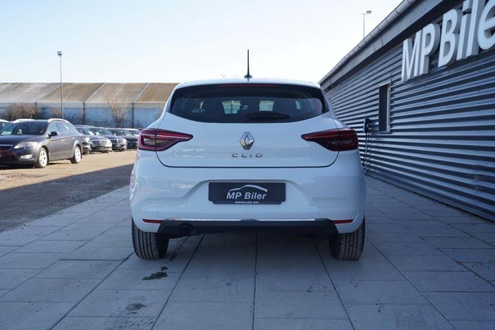 Hvid Renault Clio V fra 2020