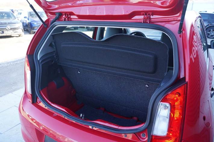 Rød Skoda Citigo fra 2013