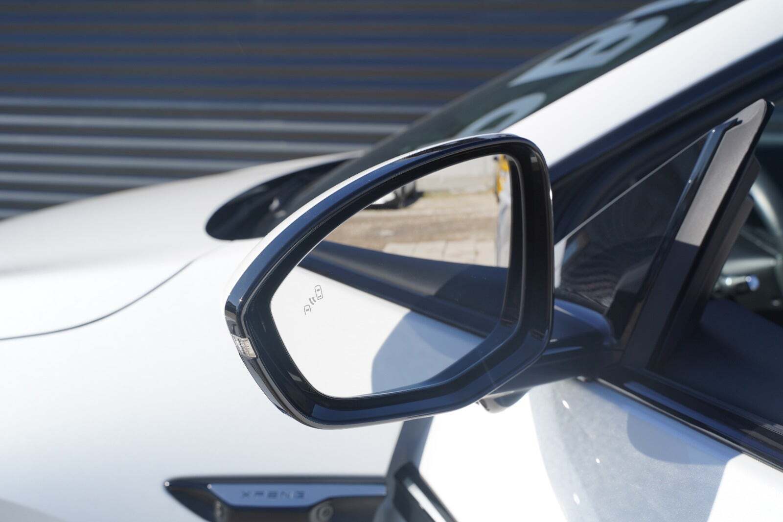 Hvid Xpeng G6 fra 2024