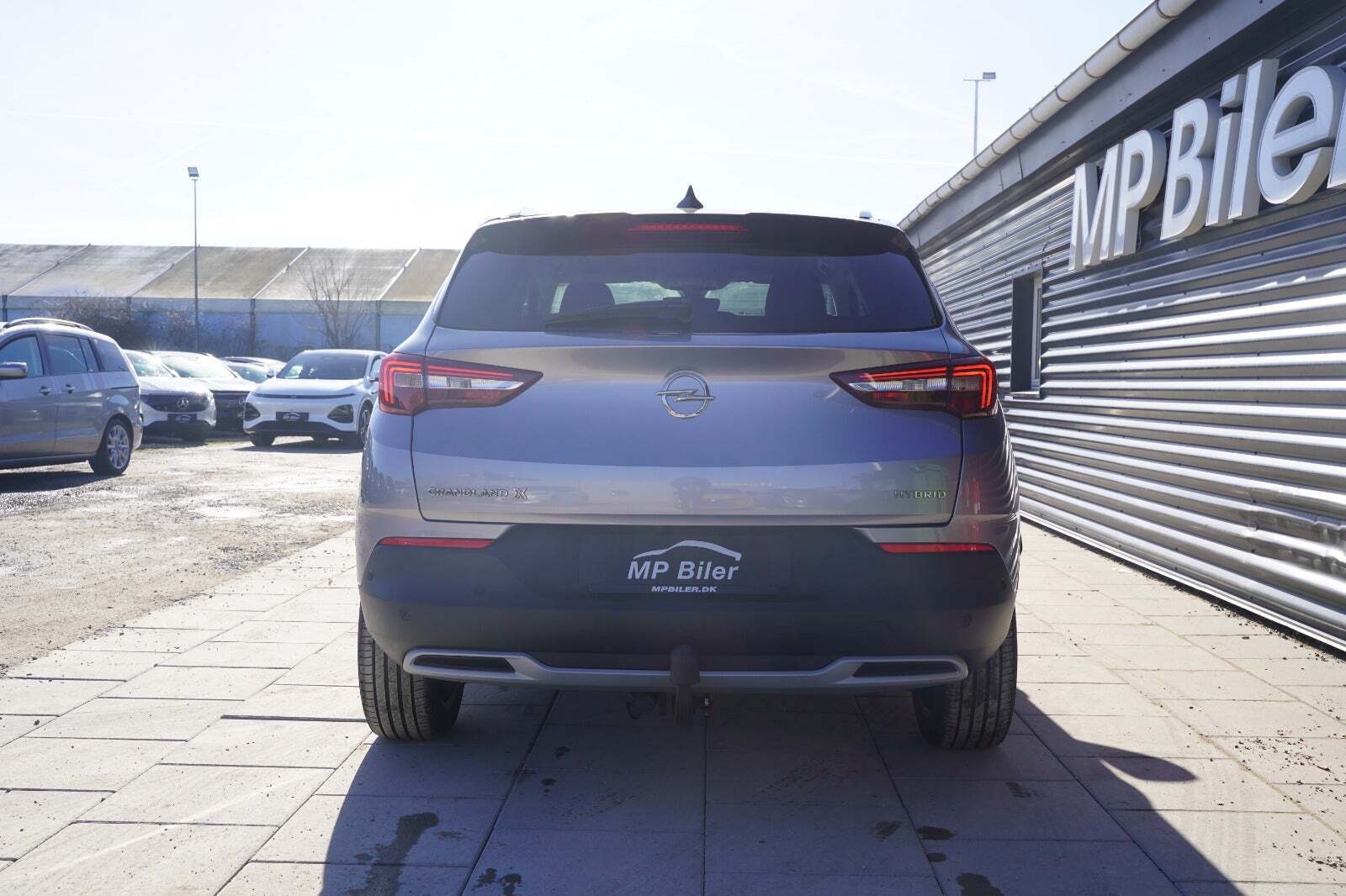 Sølv Opel Grandland X fra 2021