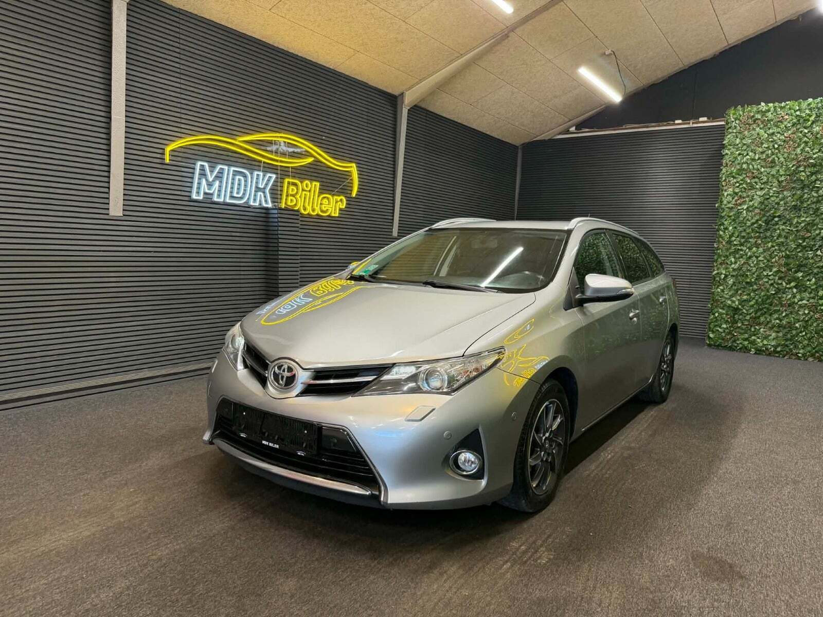 Toyota Auris 1,6 T2 Touring Sports