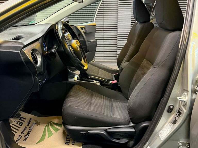Toyota Auris 1,6 T2 Touring Sports