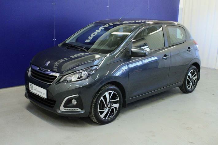 Grå Peugeot 108 fra 2021