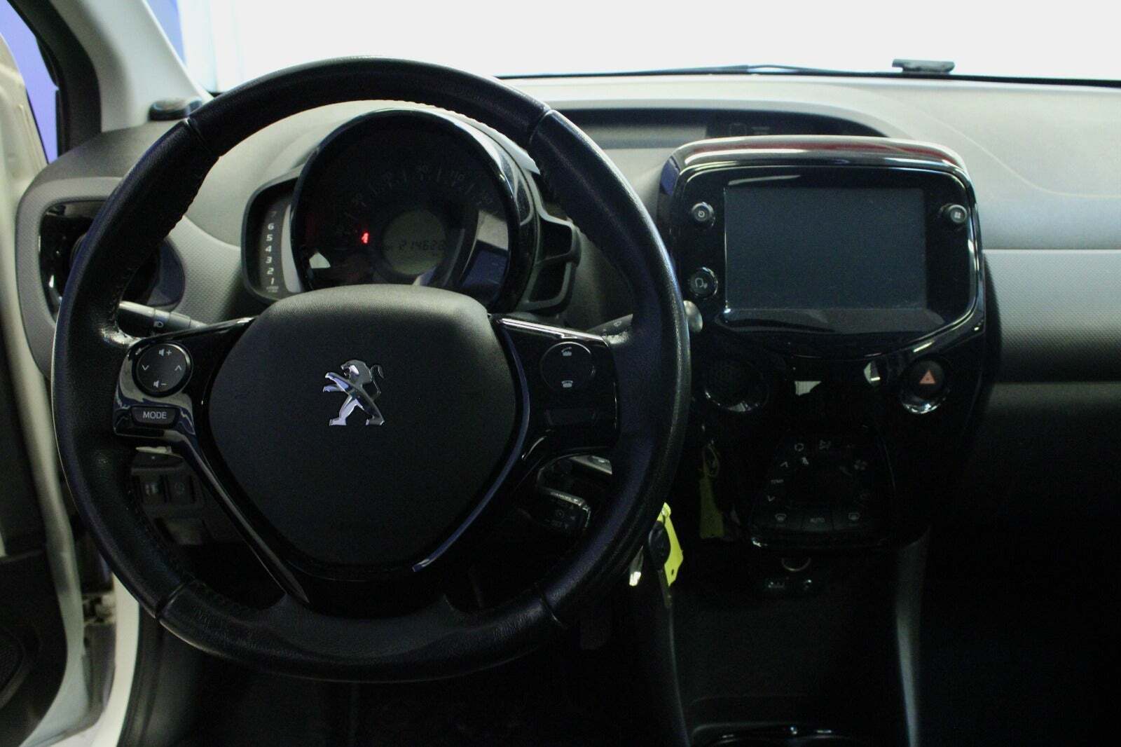 Peugeot 108 1,0 e-VTi 72 Infinity