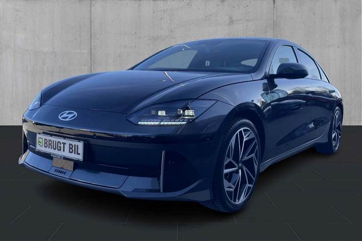 Grå Hyundai Ioniq 6 fra 2023