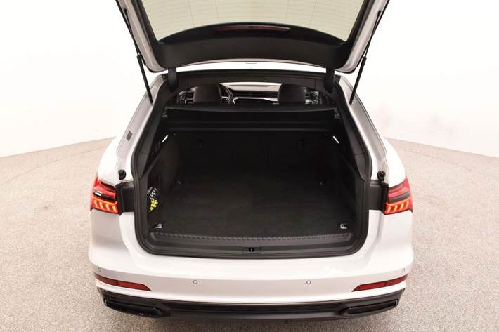 Hvid Audi A6 fra 2021