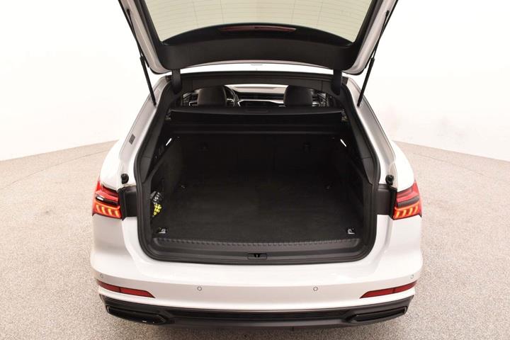 Hvid Audi A6 fra 2021