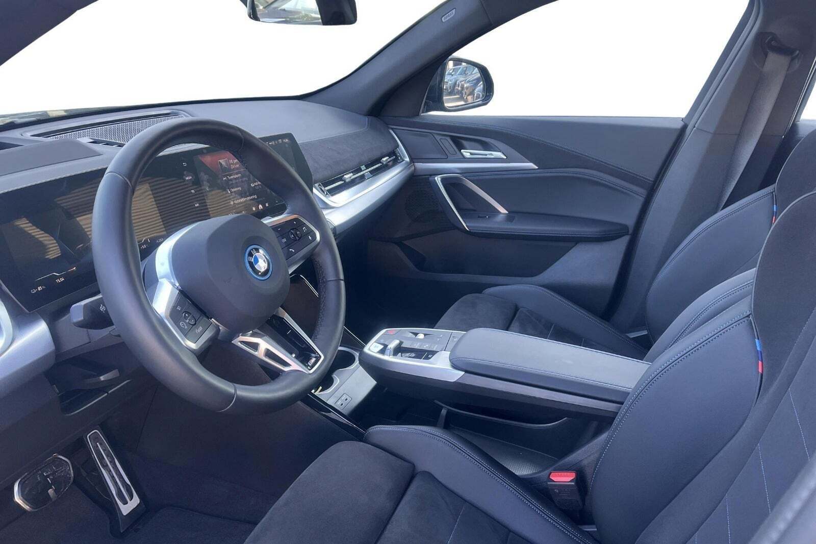 BMW iX2 xDrive30 M-Sport