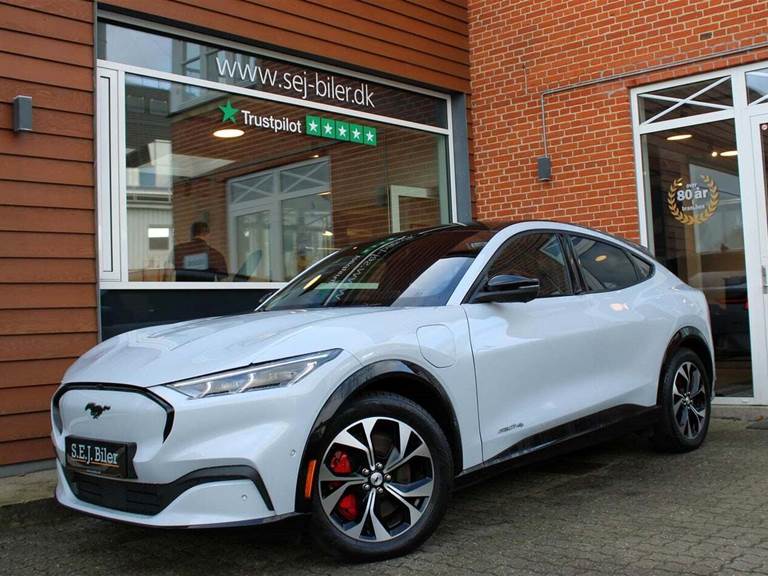 Ford Mustang Mach-E 70 Premium Standard Range AWD