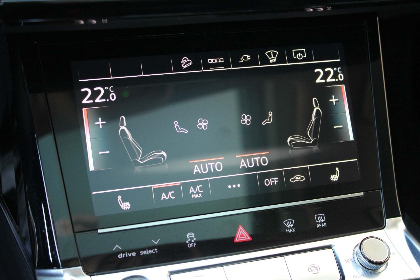 Sort Audi e-tron fra 2022