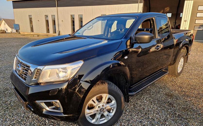 Nissan Navara 2,3 dCi 160 King Cab Acenta