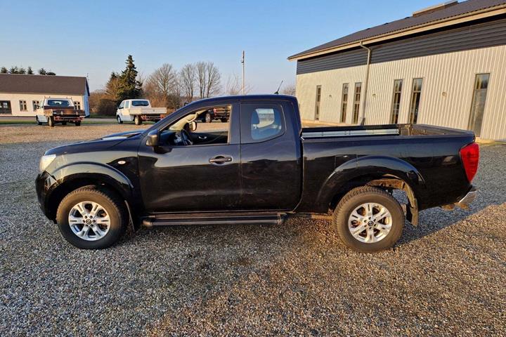 undefined Nissan Navara fra 2021 set udefra