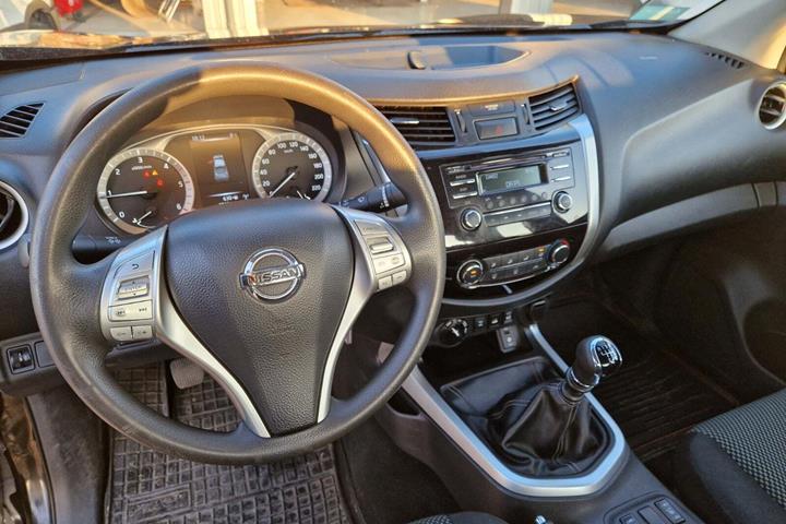 undefined Nissan Navara fra 2021 set indefra