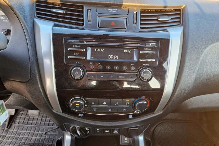 undefined Nissan Navara fra 2021 set indefra