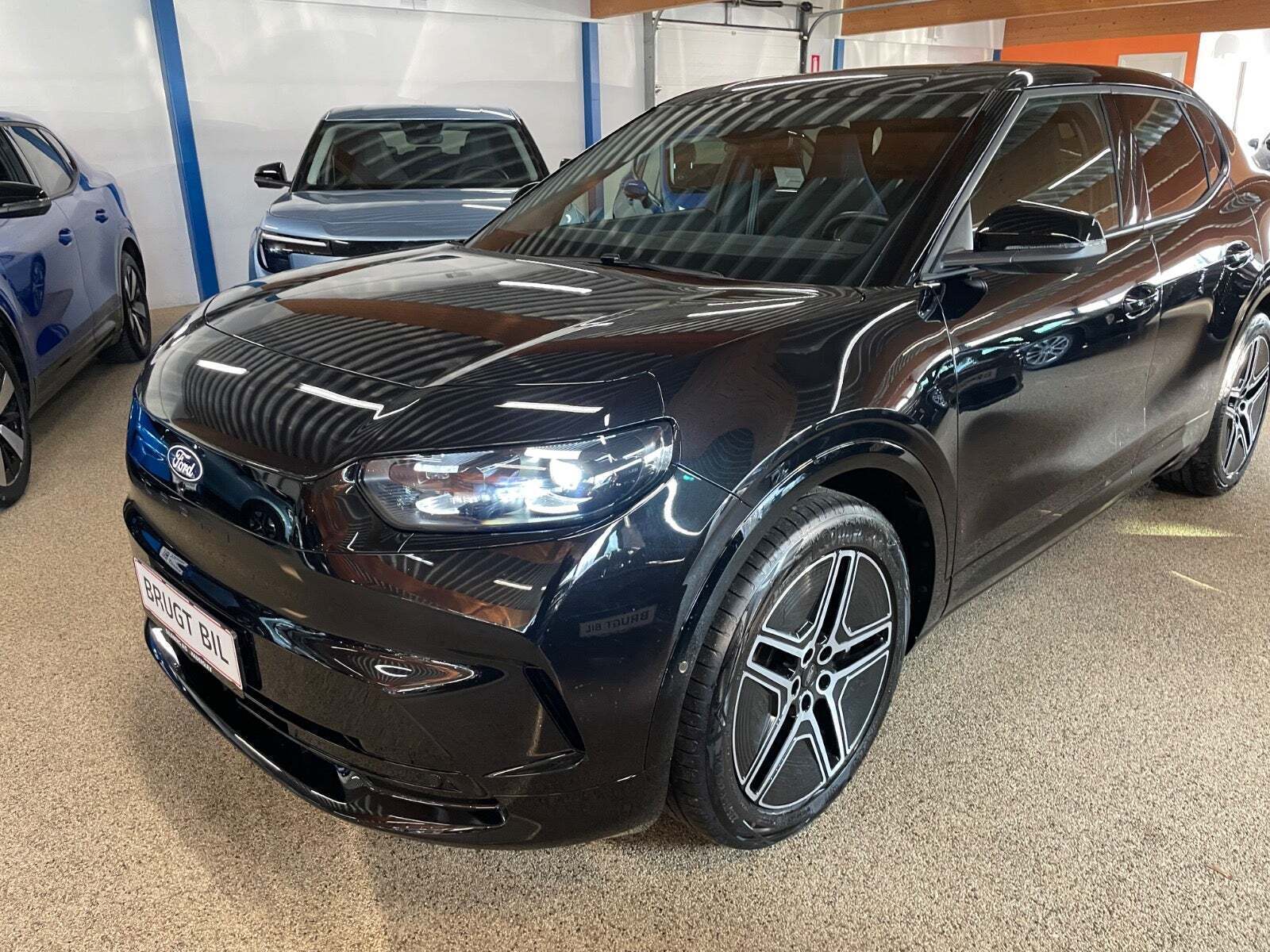 Ford Capri 77 Premium Extended Range