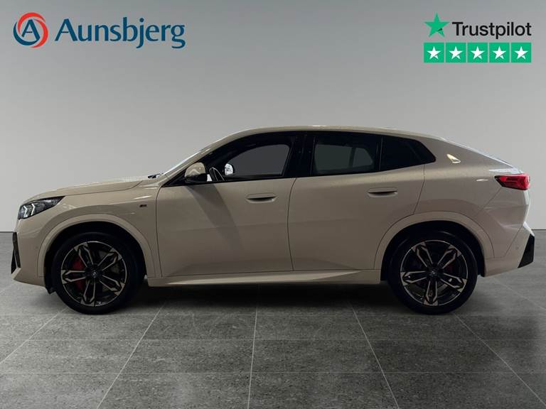 BMW iX2 eDrive20 M-Sport