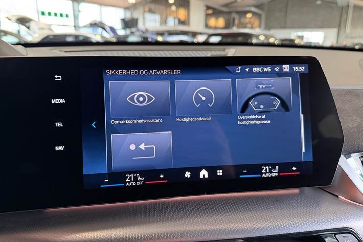 Hvid BMW iX2 fra 2025