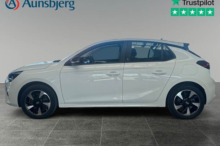 Hvid Opel Corsa-e fra 2022
