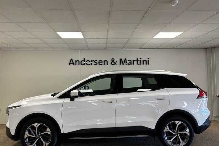 Hvid Aiways U5 fra 2022