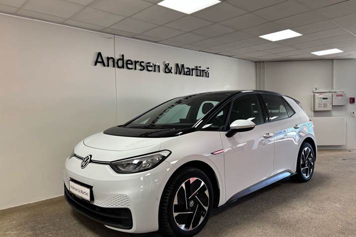 Hvid VW ID.3 fra 2022 set udefra