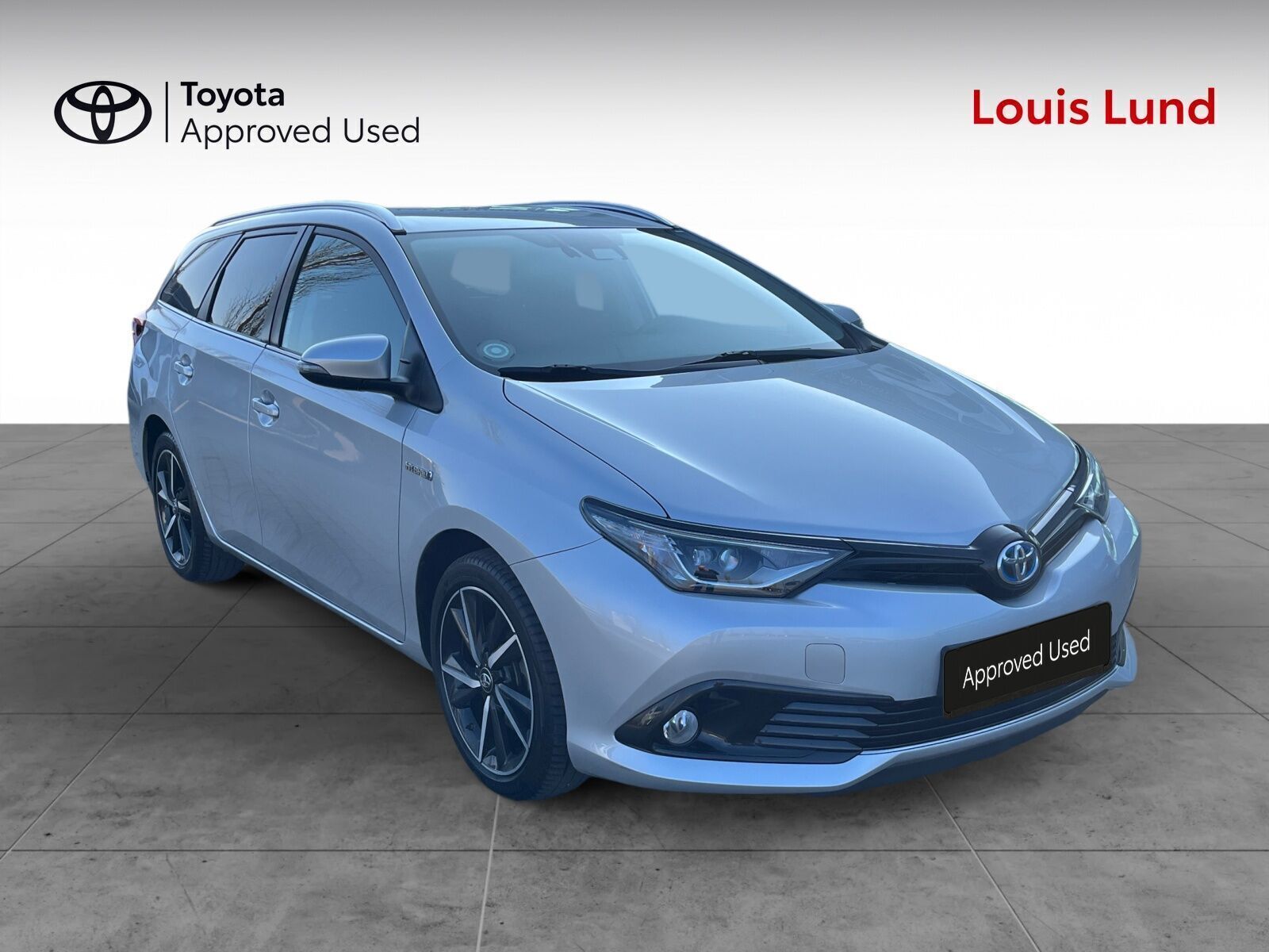 Sølv Toyota Auris fra 2019