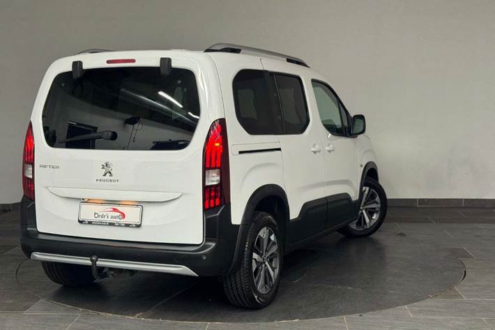 Hvid Peugeot Rifter fra 2019