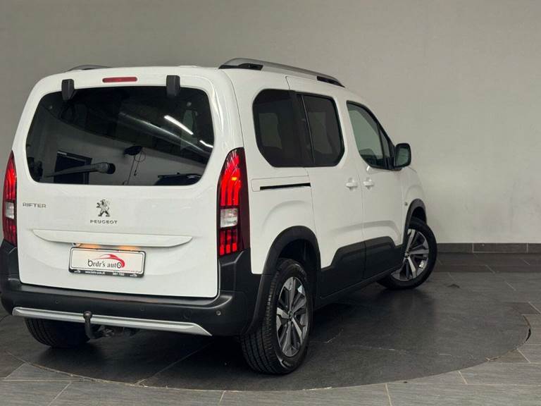 Peugeot Rifter 1,5 BlueHDi 130 L1 Allure EAT8 7prs
