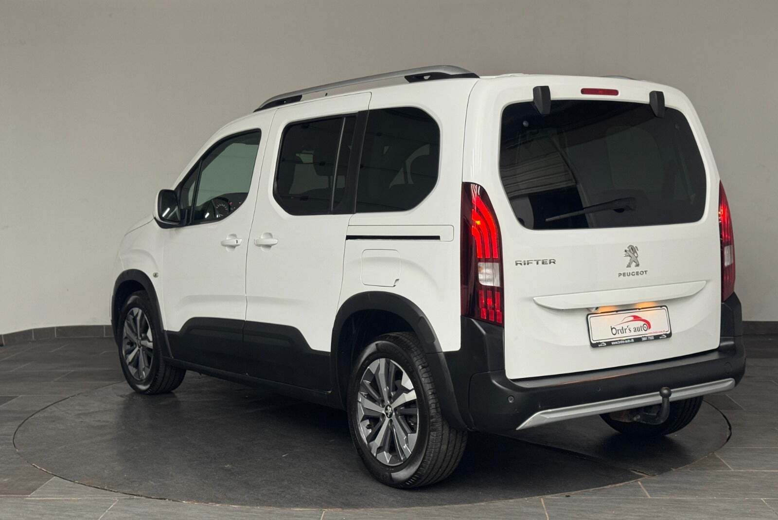 Peugeot Rifter 1,5 BlueHDi 130 L1 Allure EAT8 7prs