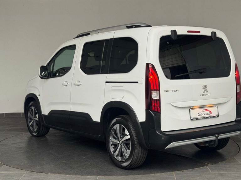 Peugeot Rifter 1,5 BlueHDi 130 L1 Allure EAT8 7prs