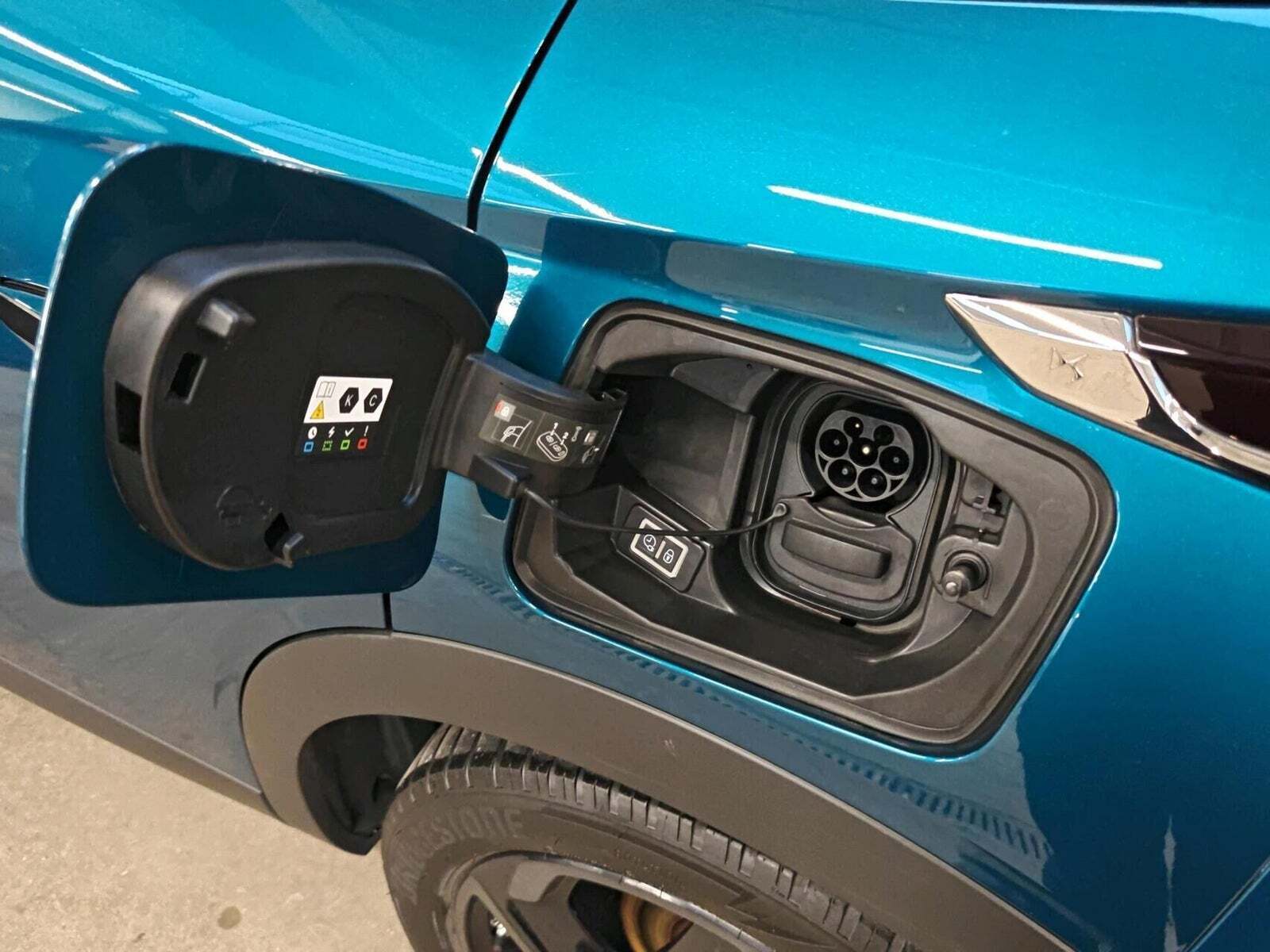 Blå DS DS 3 CrossBack fra 2022